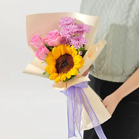 Lovely Sunflower And Rose Bouquet
