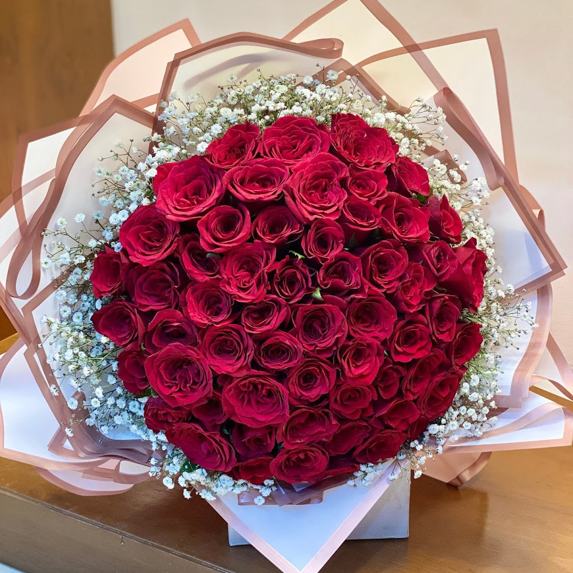 50 Red Rose Opulence